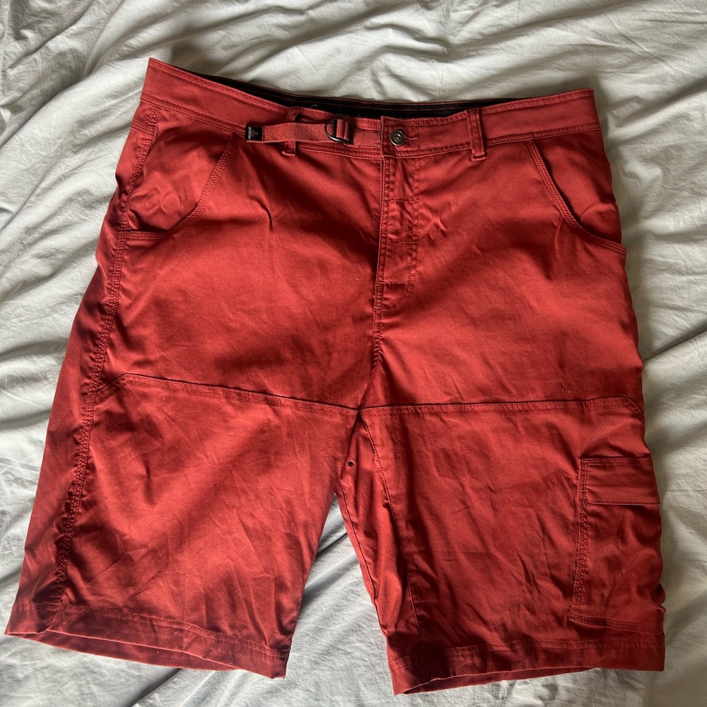 Prana Zion short